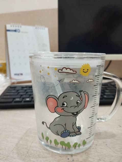 Hàng đẹp, cốc dày dặn. Cốc cute hy vọng kích thích bé nhà mình chịu uống sữa :)).shop giao hàng nhanh tiki giao đúng hẹn, đóng gói cẩn thân.