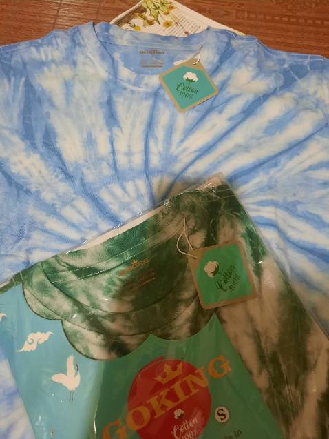 Chất liệu mềm mịn, hàng màu sắc cũng rất đẹp, bắt mắt, ai thích form này thì ok nhé