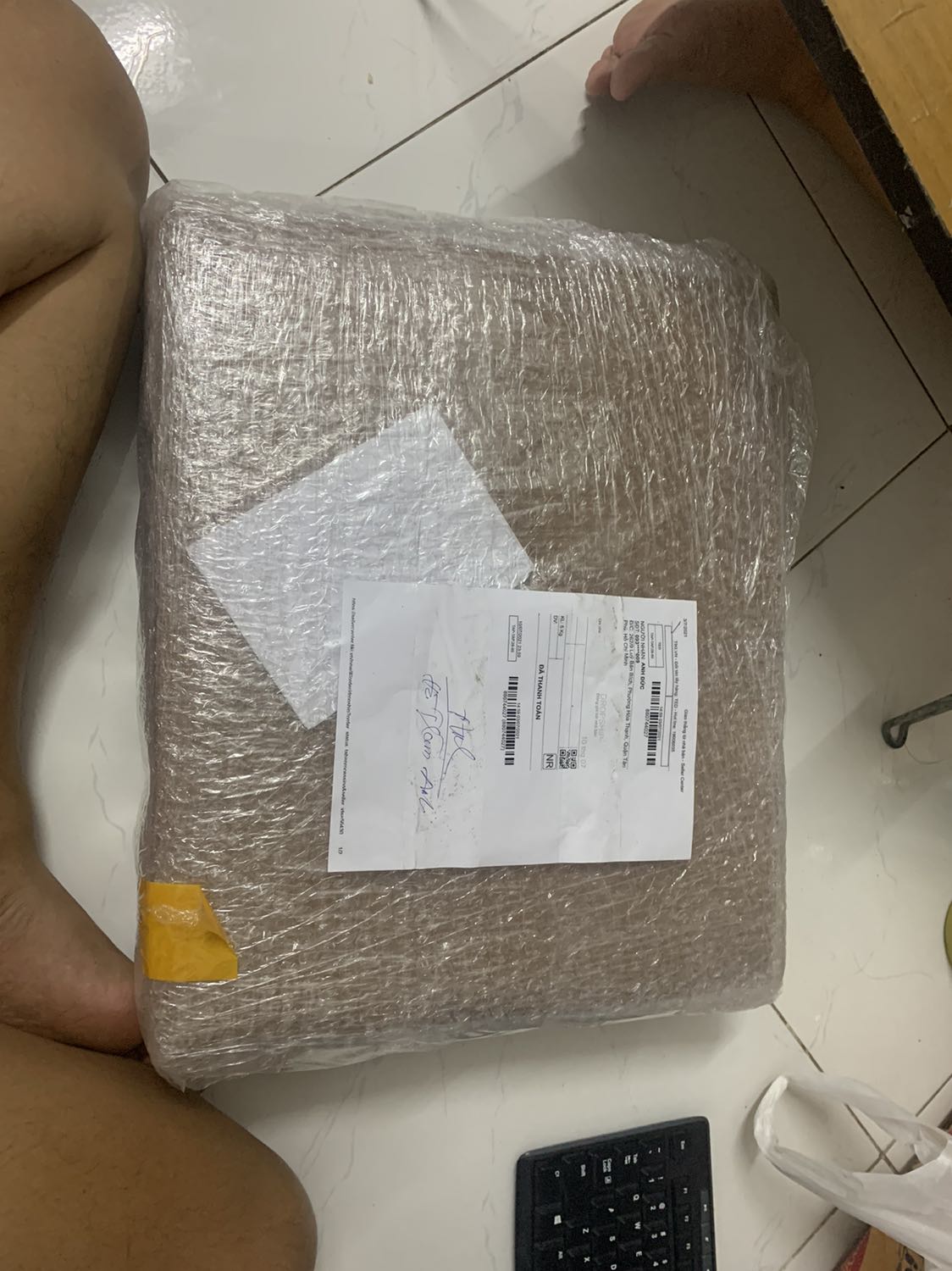 Máy mạnh, mới , đẹp, giá khá rẻ so với cấu hình. Cửa hàng đóng gói nhiều lớp cẩn thận mình rất thích. Chất lượng 5 sao