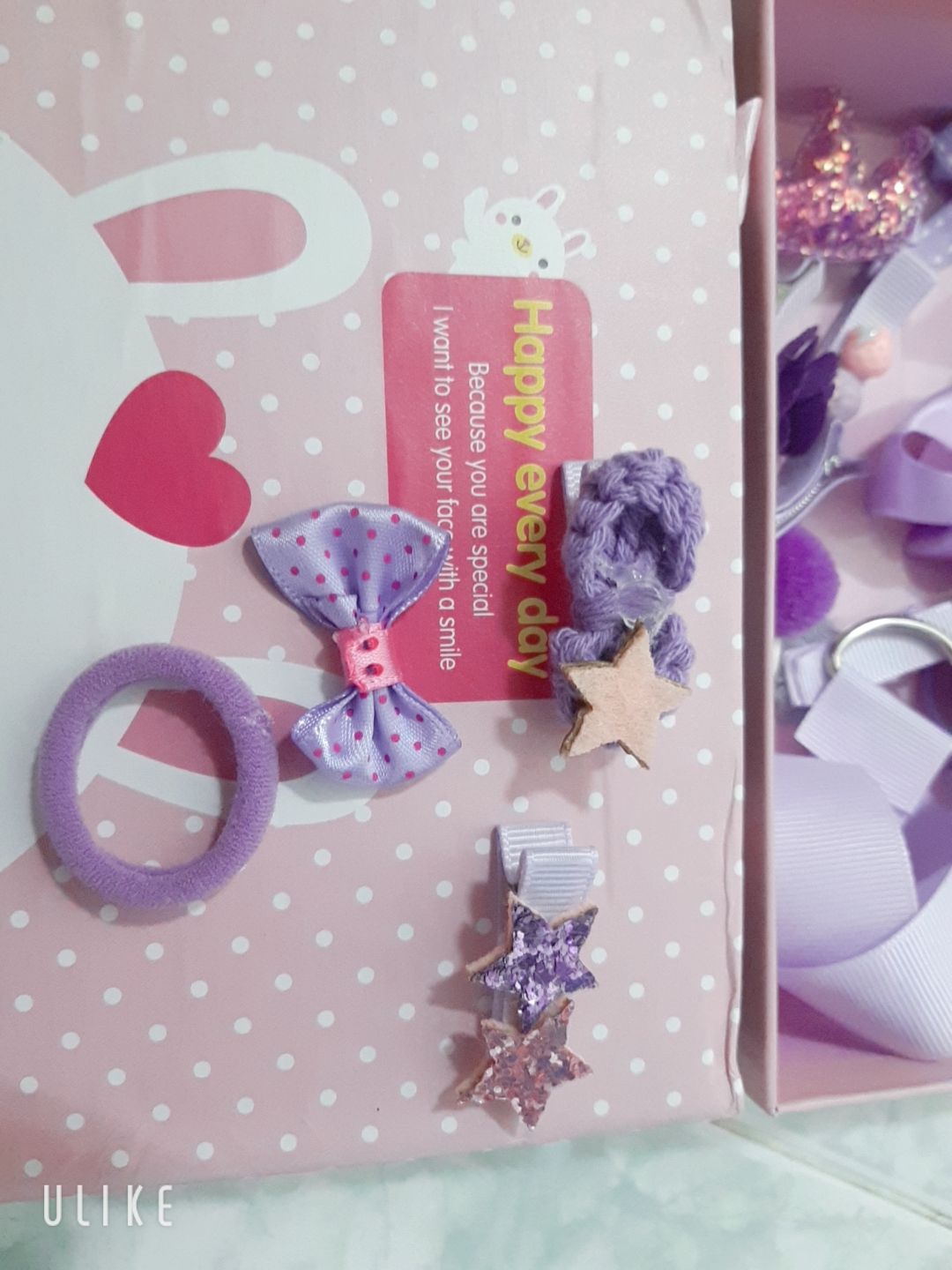 Giao hang nhanh
Sản phẩm ko giống màu catalouge giới thiệu
San pham hang hoa kem chat luong, de nghi Tiki lam viec lai voi nha cung cap,promotion ma hang kem chat luong thi đừng sale