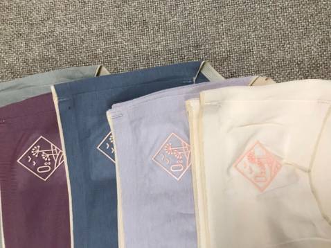 Shop gửi hàng nhanh, đặt hôm trước hôm sau đã nhận được luôn rồi, quần khá êm, rất mềm, nhẹ nhàng, đáng mua nhé mọi người. Được cái mua hàng trên tiki rất yên tâm nhận hàng như bài đăng.