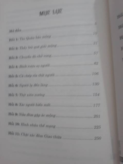 Cốt truyện lôi cuốn hấp dẫn. Đặc biệt là mình thích nhân vật lão ăn mày què được xem là chìa khóa mở ra những bí ẩn ở làng địa ngục, lão mày còn biết xem bối để giúp đỡ ông Thập thoát khỏi âm mưu của kẻ xấu và giúp đỡ làng khởi khiếp đại nạn của cha ông để lại. Mình có phần không thích tại sao Ông Thập và Thị thập không dc sống hạnh phúc và ko có con