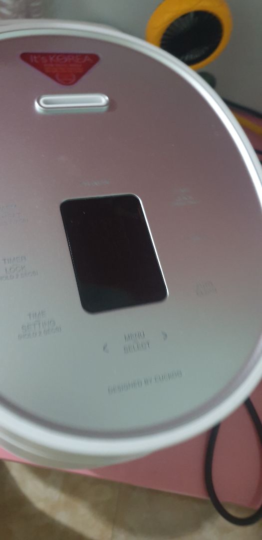 shop làm aqn kiẻu j mà hỏi huóng dẫn sử dụng nồi mấy ngày ko trả lời là sao, để khách mua nồi về để ngắm à, hay nồi hỏng ko dùng được nên ko dám trả lời