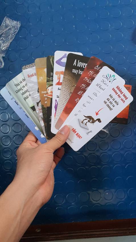 Bookmark đóng gói kĩ chất lượng giấy tốt