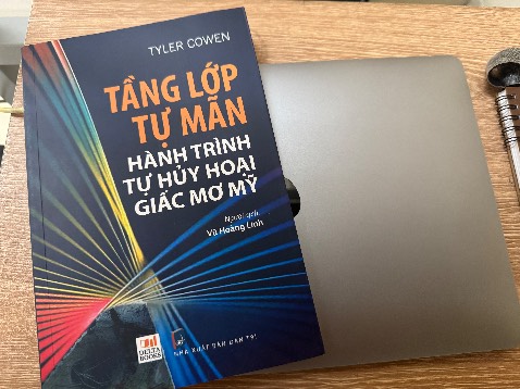 Sách mới, ship bình thường, quyển sách này chữ in hơi nhỏ so với sách thường, nên thành ra sach mỏng, chắc tiết kiệm giấy nên cố dồn trang