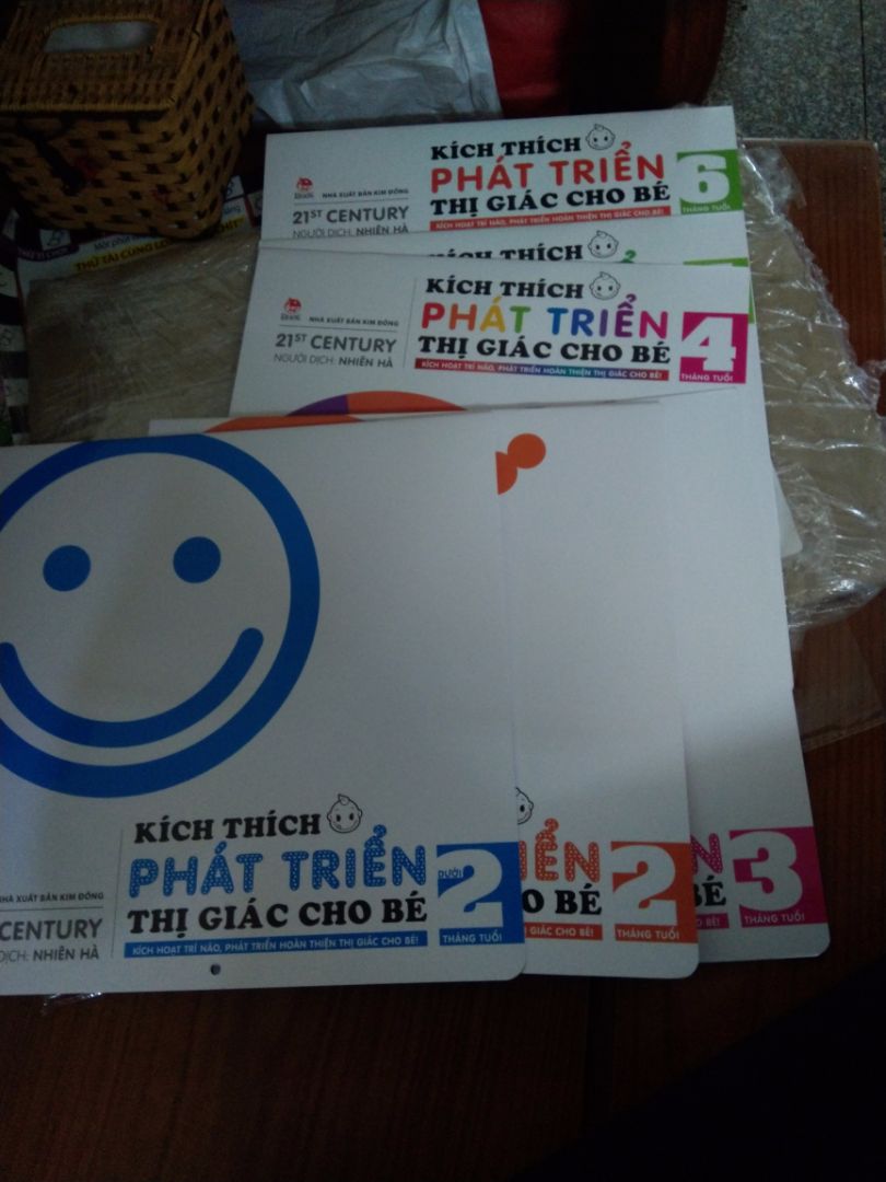 sách khá hay. đẹp . chất liệu đẹp. nhưng trừ điểm giao hàng quá lâu.