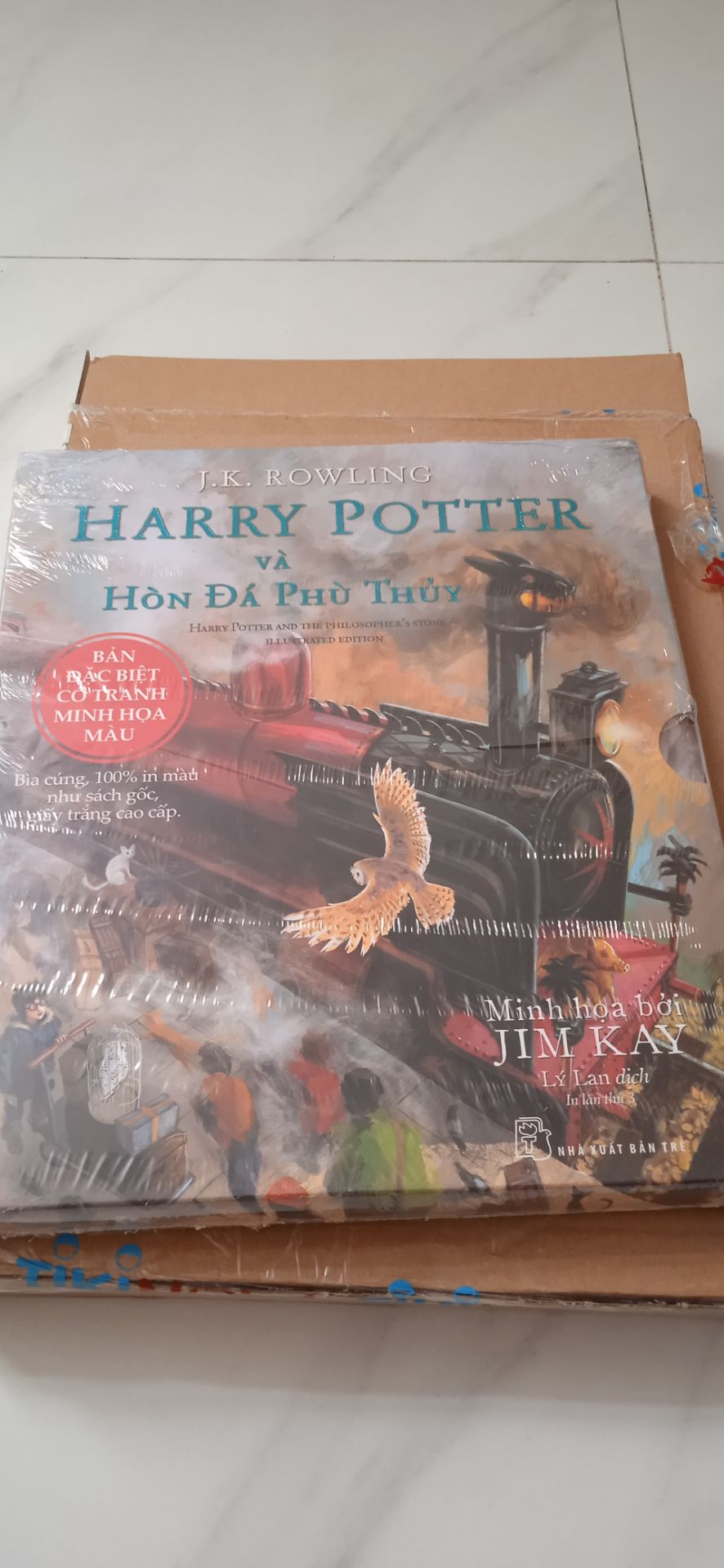 sách đẹp, trang dày, bìa cứng, nhân viên hỗ trợ tiki tư vấn nhiệt tình, nhân viên giao hàng hỗ trợ khách hàng rất tốt
sách mua nhân dịp giảm giá 50%