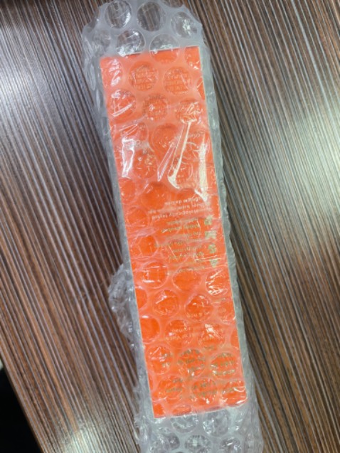 Tốt, giao hàng nhanh, mẫu mới nồng độ vitaminc cao hơn, hi vọng tăng hiệu quả sáng da nhưng k gây kích ứng quá mức Tốt, giao hàng nhanh, mẫu mới nồng độ vitaminc cao hơn, hi vọng tăng hiệu quả sáng da nhưng k gây kích ứng quá mức