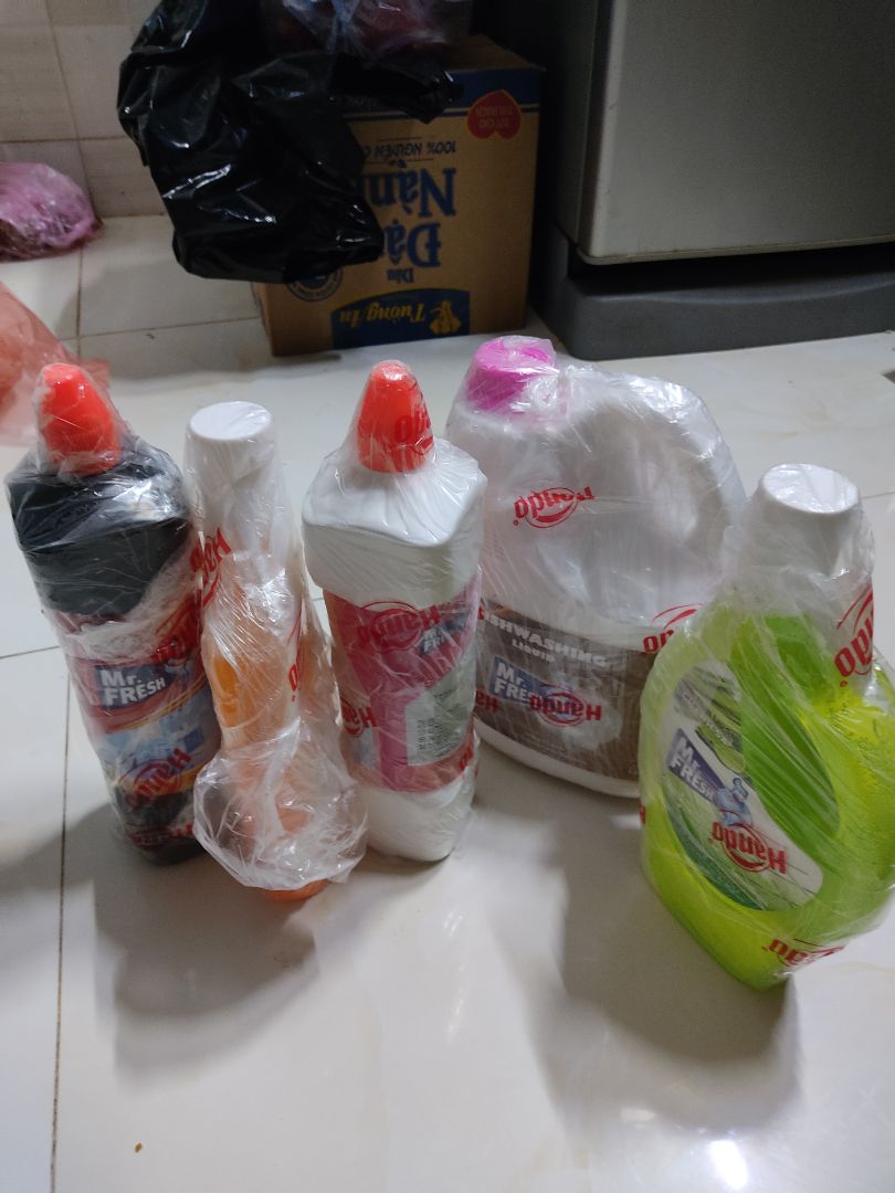 hàng giao siêu nhanh dù dịch. đóng gói hàng cẩn thận. còn về chất lượng đúng hàng thật k thì k biết. hy vọng hàng chuẩn