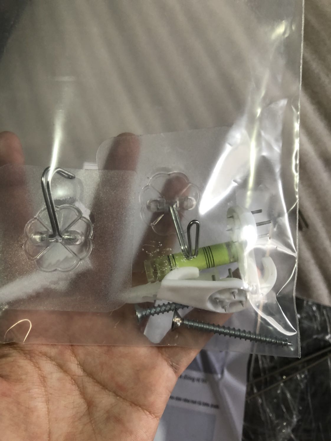 Trời ơi cực kỳ xuất sắc luôn shop ơi, đẹp không tưởng với mức giá quá hời, gỗ chắc chắn, màu sắc siêu đẹp, phải lên review cho shop ngay rồi mới lọ mọ đi đóng vào tường nè :D. Nhanh tay vào đặt thêm combo 3 size khác nhau nữa :P Trời ơi cực kỳ xuất sắc luôn shop ơi, đẹp không tưởng với mức giá quá hời, gỗ chắc chắn, màu sắc siêu đẹp, phải lên review cho shop ngay rồi mới lọ mọ đi đóng vào tường nè :D. Nhanh tay vào đặt thêm combo 3 size khác nhau nữa :P