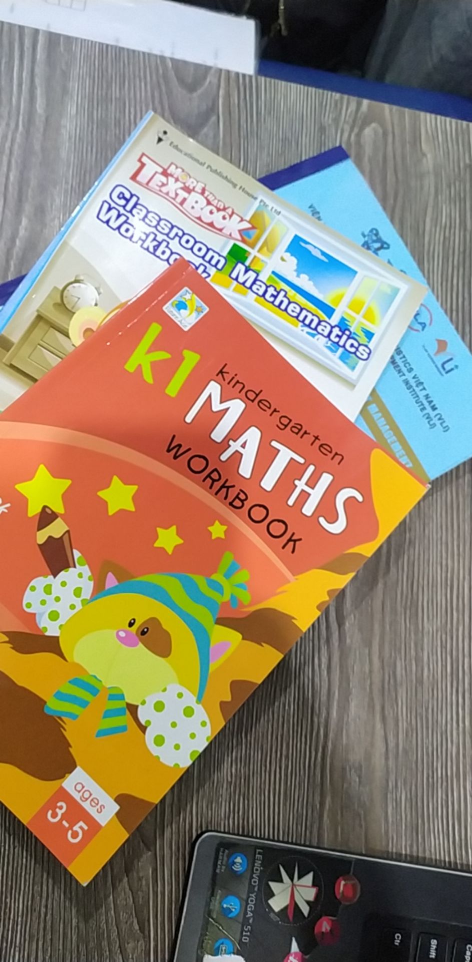 sách rất khoa học và bổ ích, bé rất hứng thú làm bài