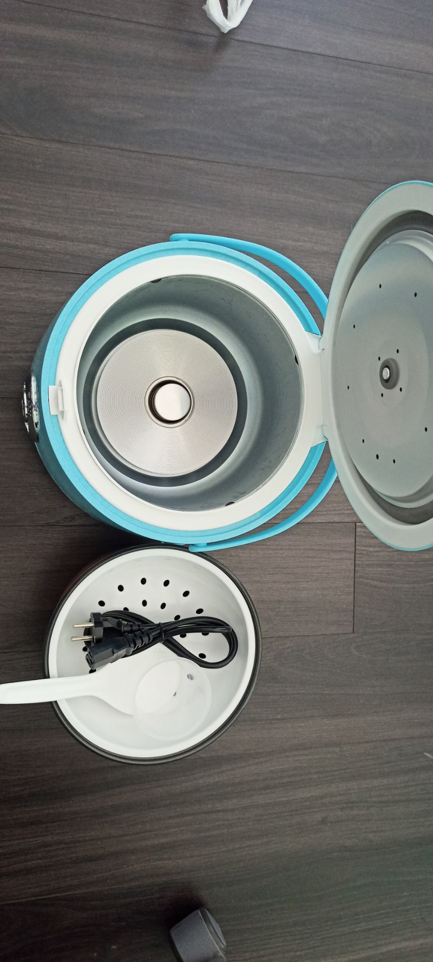 Rất cảm ơn shop giao hàng nhanh hơn dự kiến, đóng gói rất cẩn thận, sau một ngày nấu thử thì nồi tốt y như quảng cáo, sẽ giới thiệu bạn bè người thân mua ủng hộ Tiki ... rất hài lòng về Tiki