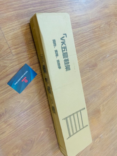 Đã mua cái này cái thứ 2. Cái mới nàu xanh dương để tầng 2, cái cũ để tầng 1 của nhà. Nhận thấy khá bền, ống kẽm chắc chắn. Sơ đồ dễ lắp ráp, nhiều bên bÁn 3-5-7 tầng, mình chọn 5 tầng vì để vừa vặn, 7 tầng cao quá sẽ hơi chông chênh. Chất liệu ống kẽm, nhựa thanh chắc chắn. Và dẻo, an toàn khi sử dụng