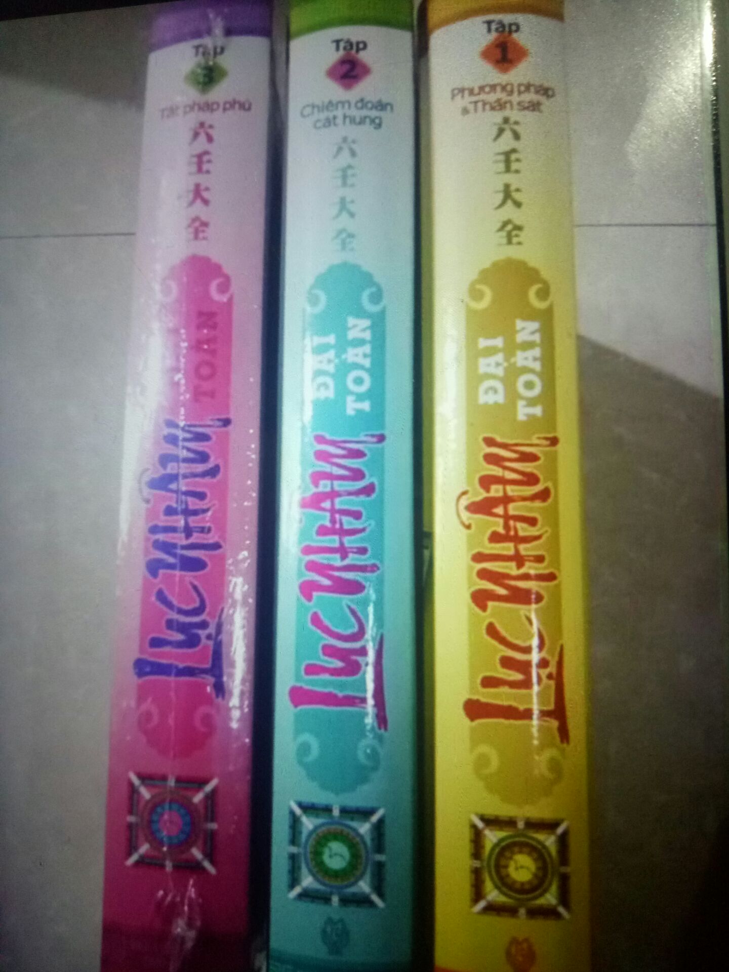 chất lượng dịch vụ rất OK. Giao hàng nhanh, giá cả hợp lí shiper thân thiện. Còn về nội dung thì để các bạn tự đánh giá khi đọc nhé