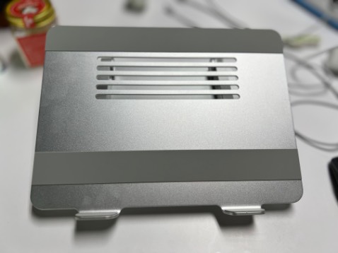 (*) Đánh giá không tính điểm
Sản phẩm cứng cáp, chắc chắn nhưng khi giao hàng thì thiếu mất hộp sản phẩm, sản phẩm chỉ được bọc lại trong lớp ni lông, rồi đựng trong hộp carton giao hàng của tiki, không thấy hộp giấy của sản phẩm