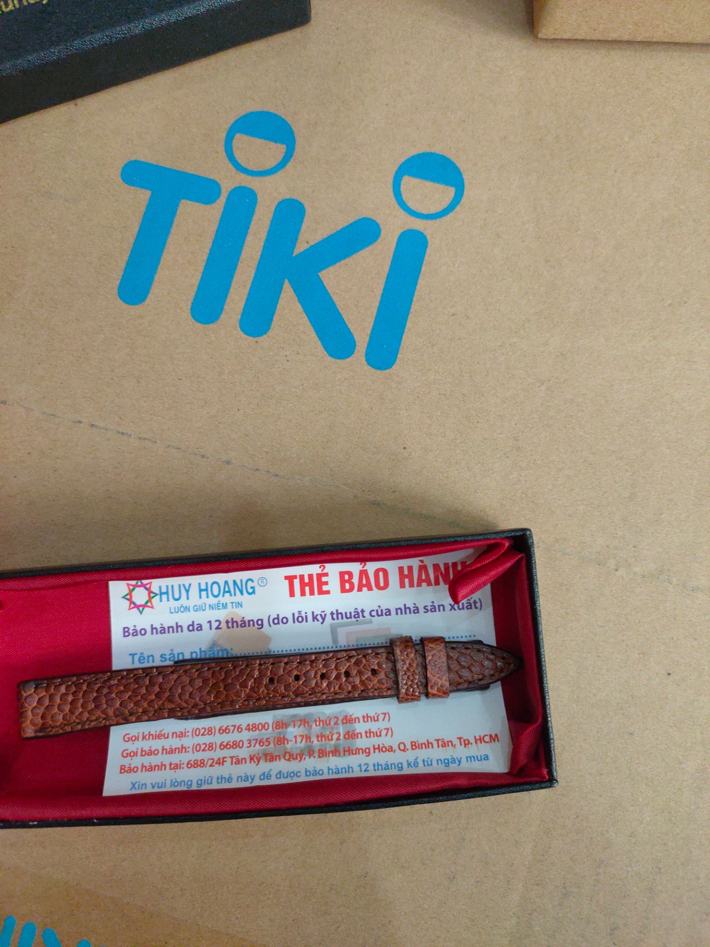 Dây đồng hồ đẹp... Tuy chỉ là dây đồng hồ nhưng shop có hộp và bảo hành 1 năm rất ok