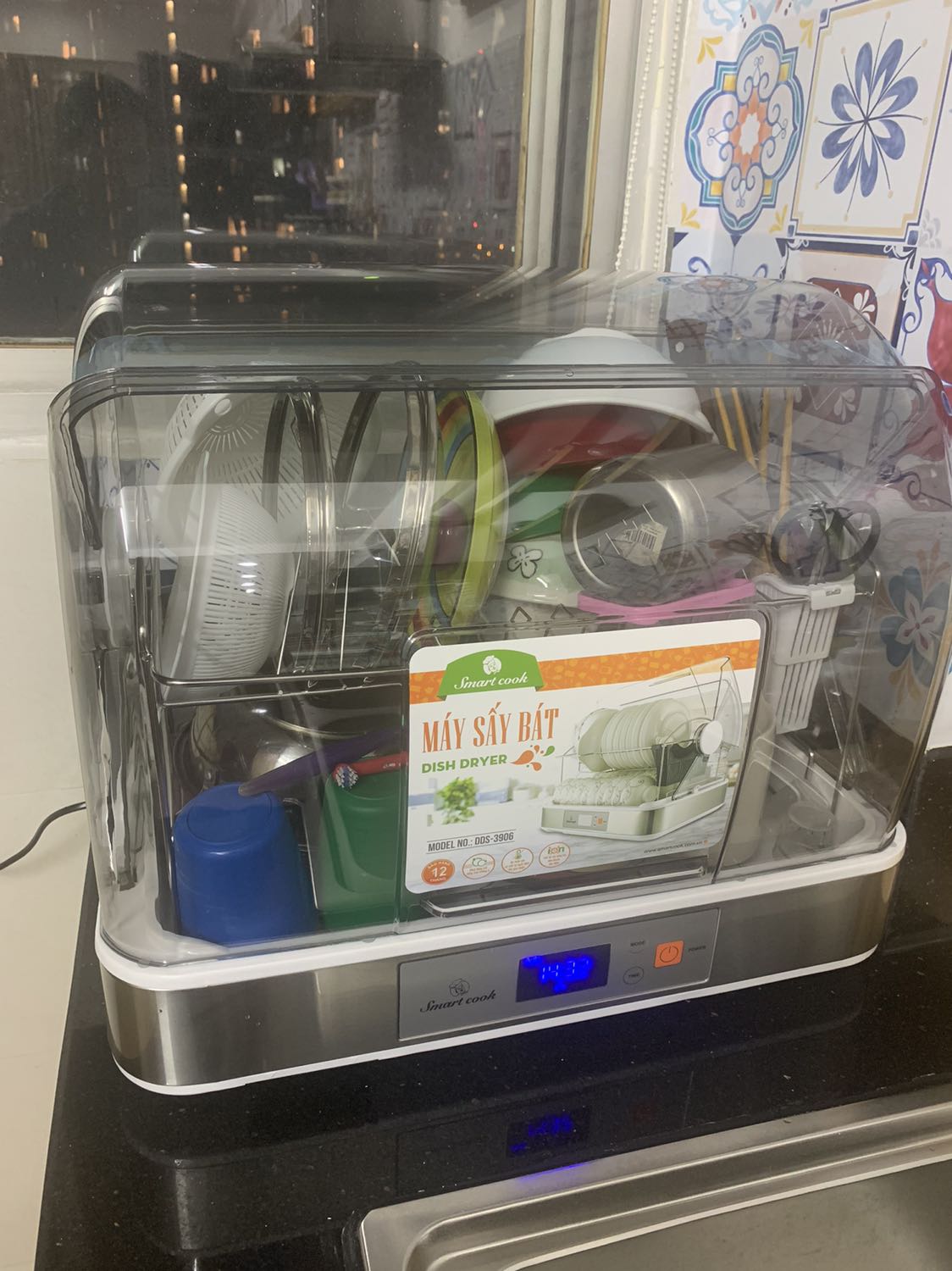 Giao hàng nhanh. Hàng nguyên kiện. Rộng rãi sắp xếp hợp lý, gọn ko quá to.