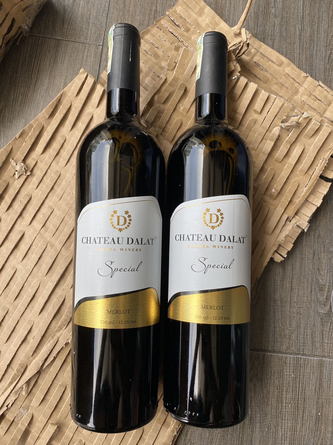 Giao hàng nhanh, shop đóng gói rất cẩn thận. Vang đỏ Đà Lạt ngon.