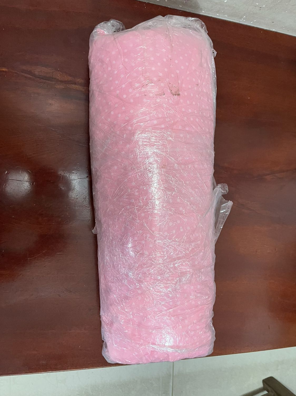 Sản phẩm giống hình 5*
Đóng gói cẩu thả **
Phần lắp ráp thì hơi mất thời gian và hướng dẫn ko được chi tiết lắm, nhưng nói chung giá khá ổn, sp thì rất ok