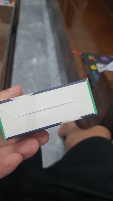 Dùng cũng ok gần bằng chuột logi. Có 1 điểm trừ là vẫn dùng cổng sạc micro cũ kể có type C thì tốt và ko có báo pin đầy khi sạc