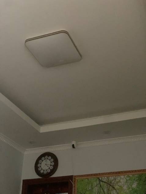 Đã dùng chạy rất tốt . Cảm biển nhanh nhạy hình ảnh rõ nét khoái nhất cảm biến chuyển động cam nó tự bám mục tiêu di chuyển gửi clip thông báo ngay cho điện thoại xem ngay lập tức 
Thích nhất là hình ảnh nhìn rất thật , sắc nét đến mức zoom lên nhìn rõ luôn