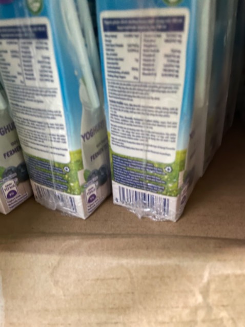 Sửa thơm, bé uống rất thích, sáng nào bé cũng uống 1-2 hộp trước khi đi học