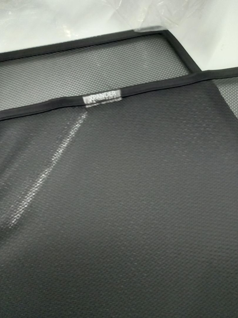 Gắn rèm che nắng vừa khít với xe Mitsubishi Xpander luôn nhé . Sản phẩm rất tốt