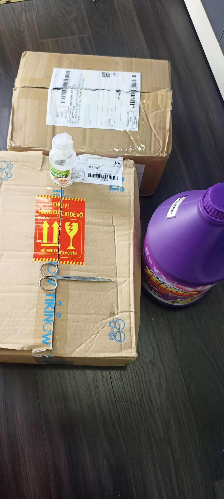 Cảm ơn shop giao hàng cực kì nhanh , rất hài lòng về khâu đóng gói , nước rửa chén rất thơm , rửa sạch ... sản phẩm tốt y như quảng cáo sẽ tiếp tục ủng hộ shop.