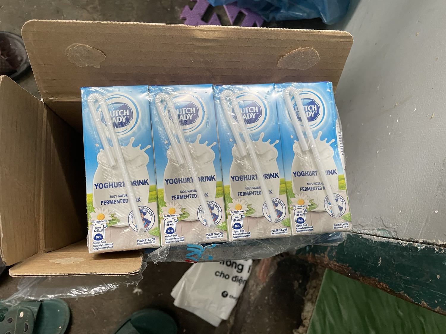 Sữa ngon bé rất thích. Lần sau sẽ ủng hộ tiếp, ship khá nhanh. Tối đặt sáng sớm mai đã giao mình ở HCM