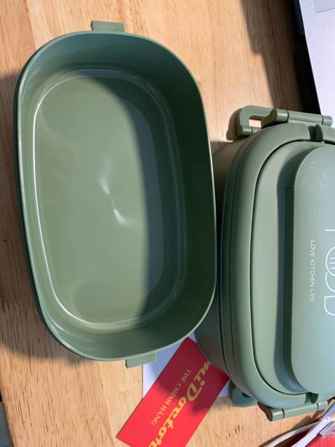 Hộp cơm dùng khá ok
hi vọng sẽ dùng bền
Đã nhận hàng.Sẽ ủng hộ shop thêm nữa!!!
Đóng gói cẩn thận, Hộp cơm nhìn đẹp và chắc chắn,  Đáng tiền. Màu xanh sạch sẽ, hộp có khay thức ăn, có khay cơm tiện lơi. Phiếu dễ thương hà.