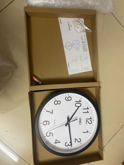 Đồng hồ đúng như hình. Chạy êm, không tiếng động Đồng hồ đúng như hình. Chạy êm, không tiếng động