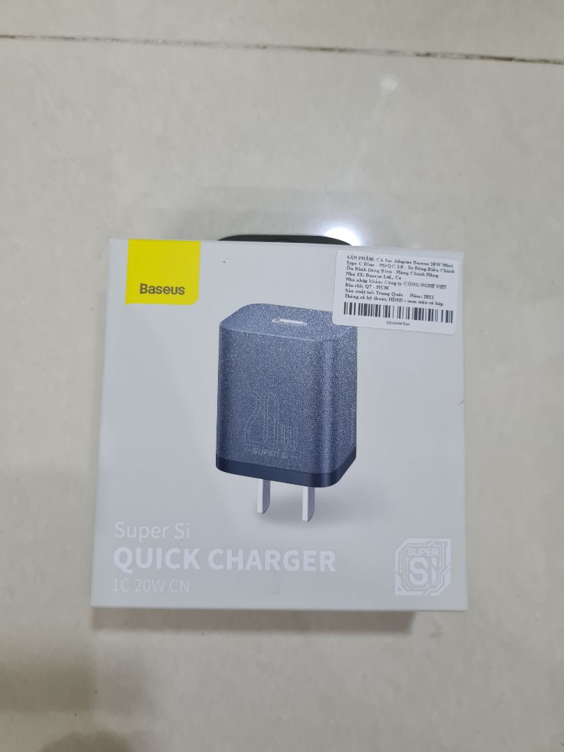 sản phẩm nguyên seal. đóng gói cẩn thận. Hướng dẫn và phiếu bảo hành kèm theo
Mình chưa xài nên ko biết thế nào
hình thức ổn. thiết kế tinh tế, sang trọng