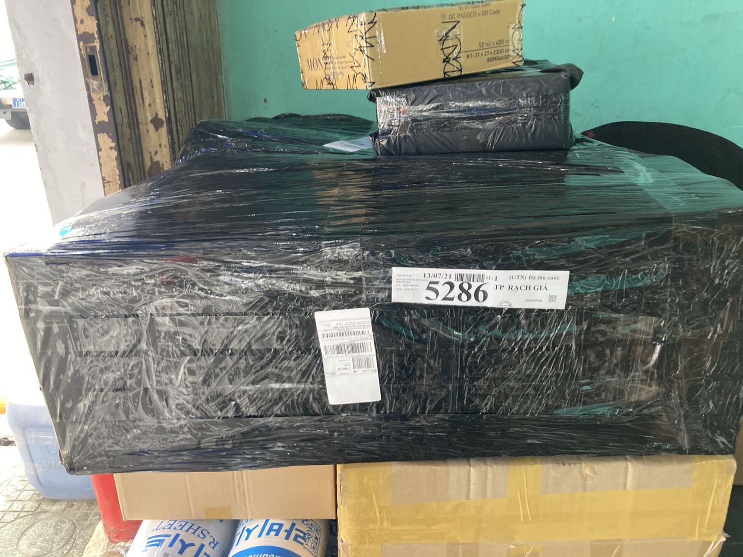 Sản phẩm tốt. Nguyên hộp, đóng gói cẩn thận giao hàng khá nhanh