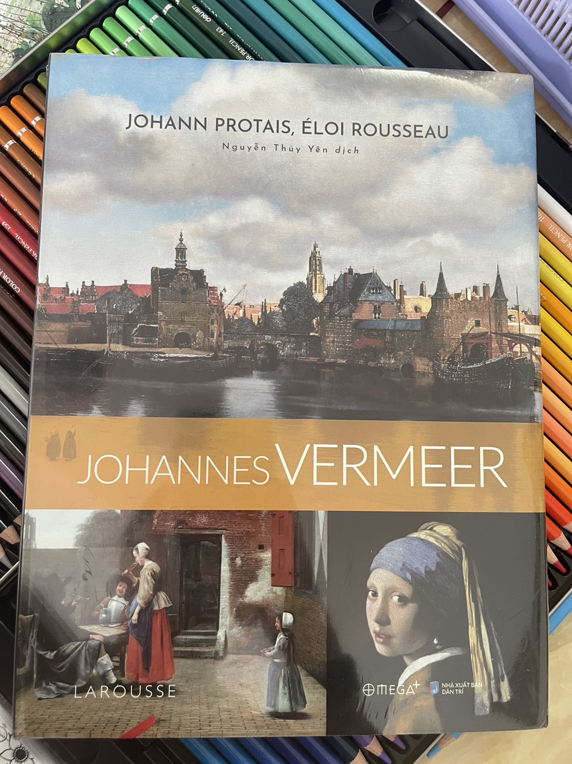 Sách bọc bookcare cẩn thận, màu sắc và giấy in đẹp, tiki giao nhanh dù đang trong mùa dịchhhhhhhhhhhhhhhhhhhhh.