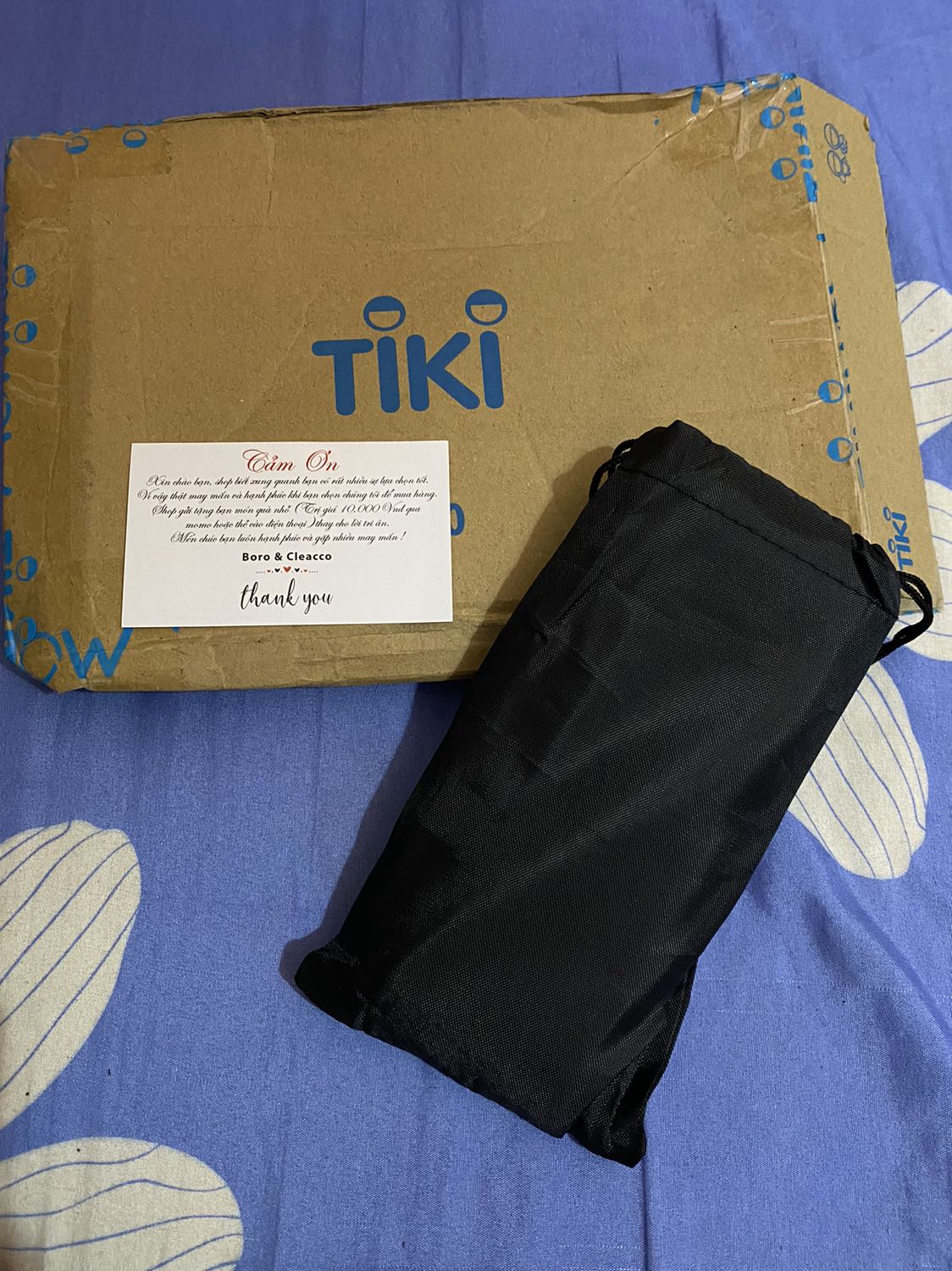 Trời ơi nhận được sản phẩm cực thích luôn. Vừa túi đựng vừa có sách hướng dẫn. Tiêu chí đầy đủ rẻ sịn mịn. Giá quá ok với mình luôn