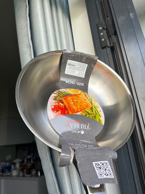 Chảo có vết xước shop ơi