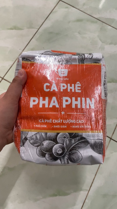 quá là oke, đóng gói cẩn thận. Giao nhanh cực, cà phê thơm, mình mua về *** thử để bán quán. Dòng này đắng đậm đà, gu cà phê đen quán mình chắc sẽ thích. Nếu *** thành côgn sẽ liên hệ shop đặt nhiều