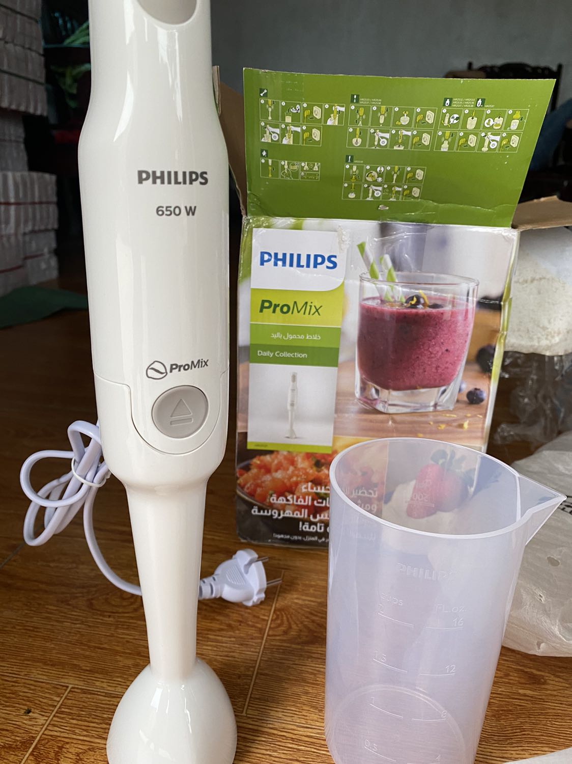 Review máy say philip , hình dáng nhỏ gọn dễ cầm khi say , trc mk đã dùng 1 cái rồi lần này mua thêm 1 cái nữa , cái nay mua thì chưa say thử nên ko biết có mạnh ko chứ cái trc say rất ok 
Tiki dao hàng nhanh 
Đóng gói sản phẩm rất kỹ mở hộp ra thấy mấy lớp đệm đã thấy phê