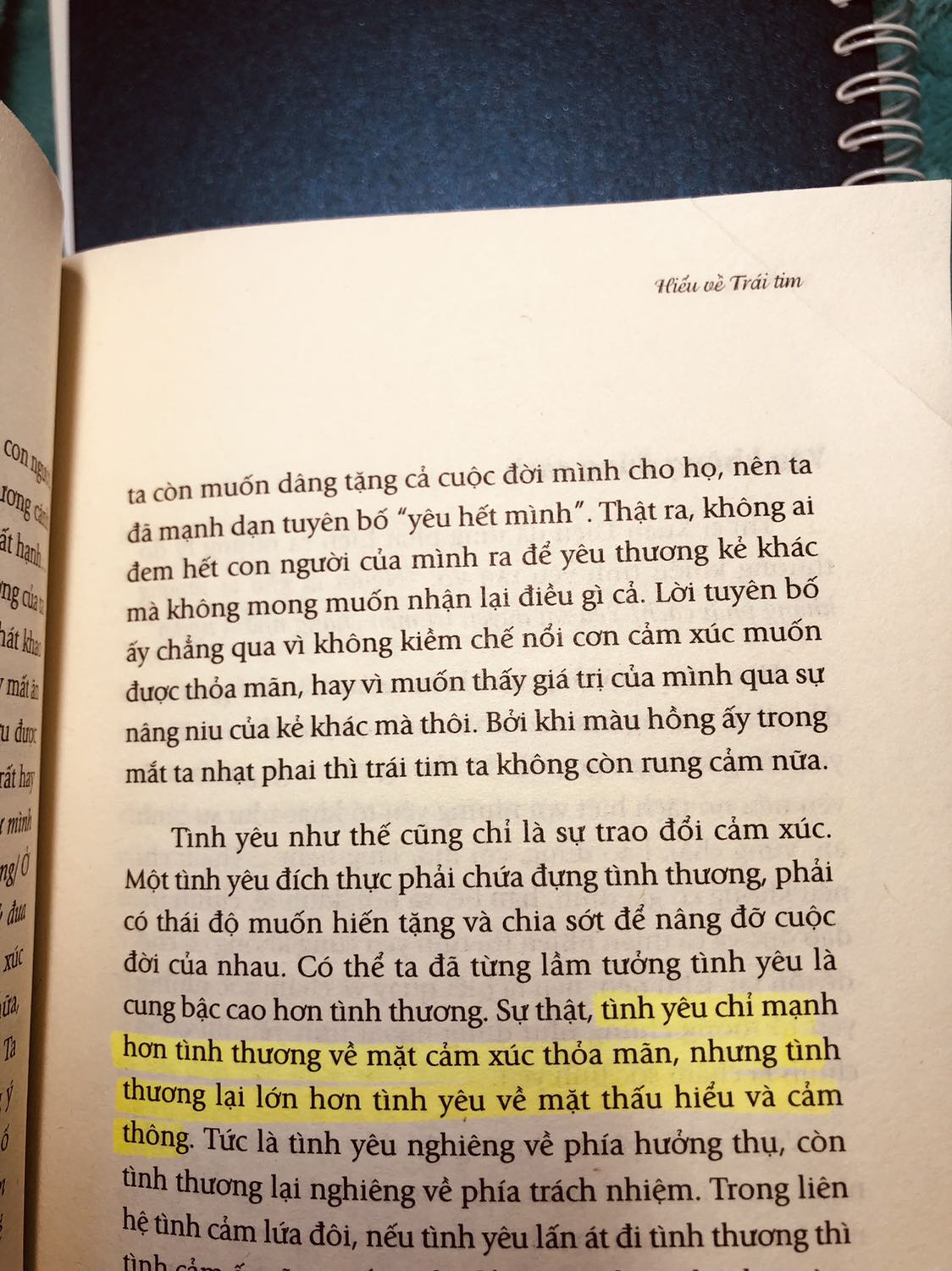 - Một cuốn sách thật sự rất hay. Lời văn gần gũi, dễ đọc, dễ hiểu. Những bài viết, những câu chuyện của tác giả rất gần với cuộc sống của chúng ta. Những vấn đề xã hội, những hành động, suy nghĩ của con người đối với các sự việc xảy ra trong cuộc sống hàng ngày. 
- Giải thích phiền muộn là gì, tại sao con người phiền muộn. Ham muốn là gì, vì sao đã đạt được ham muốn mà vẫn không hạnh phúc. 
- Tác giả nêu lên những căn bệnh phiền não của con người trong xã hội hiện nay và nguyên nhân của nó. Đồng thời cũng có những phương pháp hướng dẫn chúng ta thoát ra những khổ đau ấy. 
- Quyển sách sẽ là một liều thuốc tốt cho những ai đang muốn giải quyết những vấn đề phiền lòng trong tâm mình. 
- Vài dòng cảm nhận của mình khi đọc sách ❤️