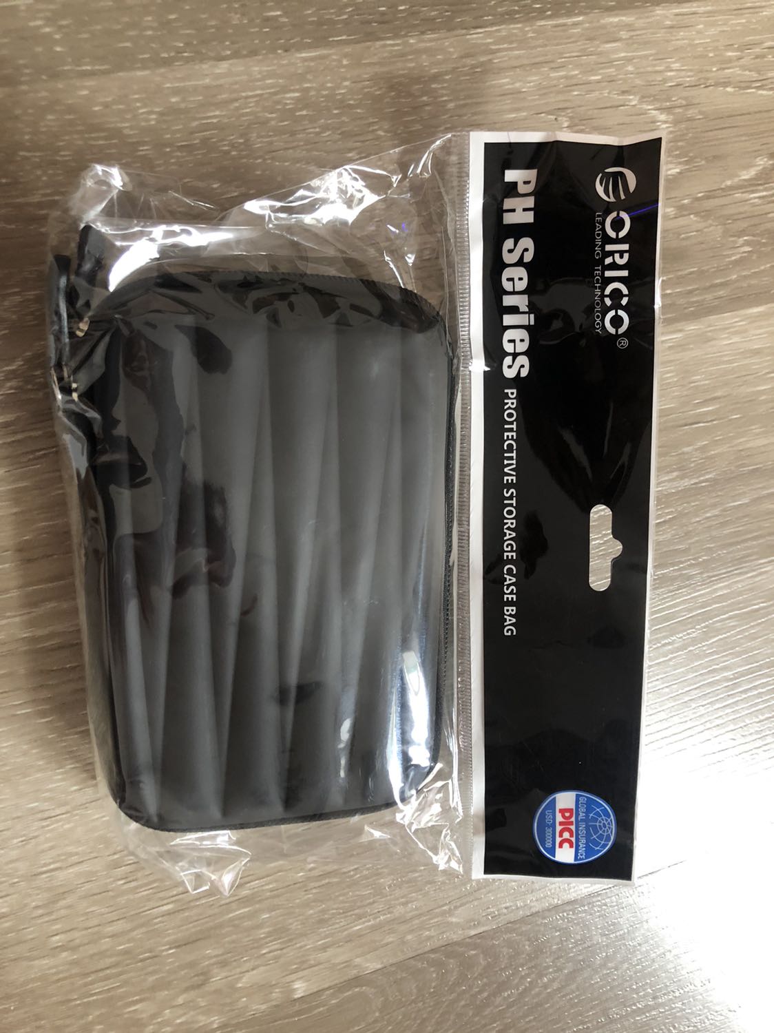 Giao nhanh 2h. Mẫu đẹp, xuất sắc 5*, đóng gói tốt, bọc kĩ, sản phẩm nhận không trầy xước. Hài lòng.