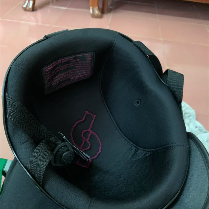 Sao k up đc videp nhở, nón xịn và nhẹ lm mng ạ. Trc mình có hai chiếc mua ở cửa hàng mà dùng đến h đc 6 năm rồi, bền lm, k hỏng j cả Sao k up đc videp nhở, nón xịn và nhẹ lm mng ạ. Trc mình có hai chiếc mua ở cửa hàng mà dùng đến h đc 6 năm rồi, bền lm, k hỏng j cả