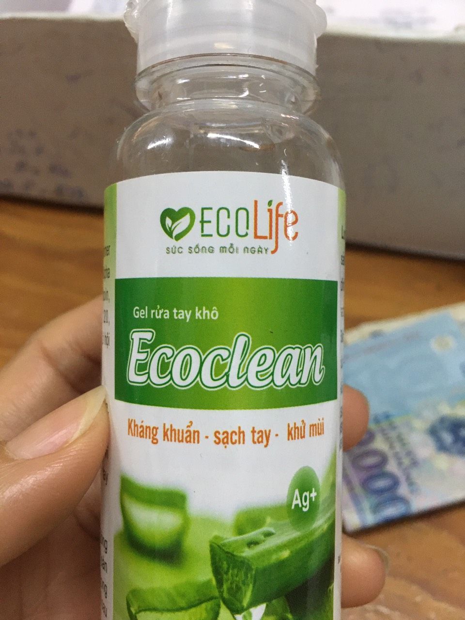 gói hàng móp méo. sản phẩm bị dính bẩn. còn chất lượng ko bit sao vi chua xài