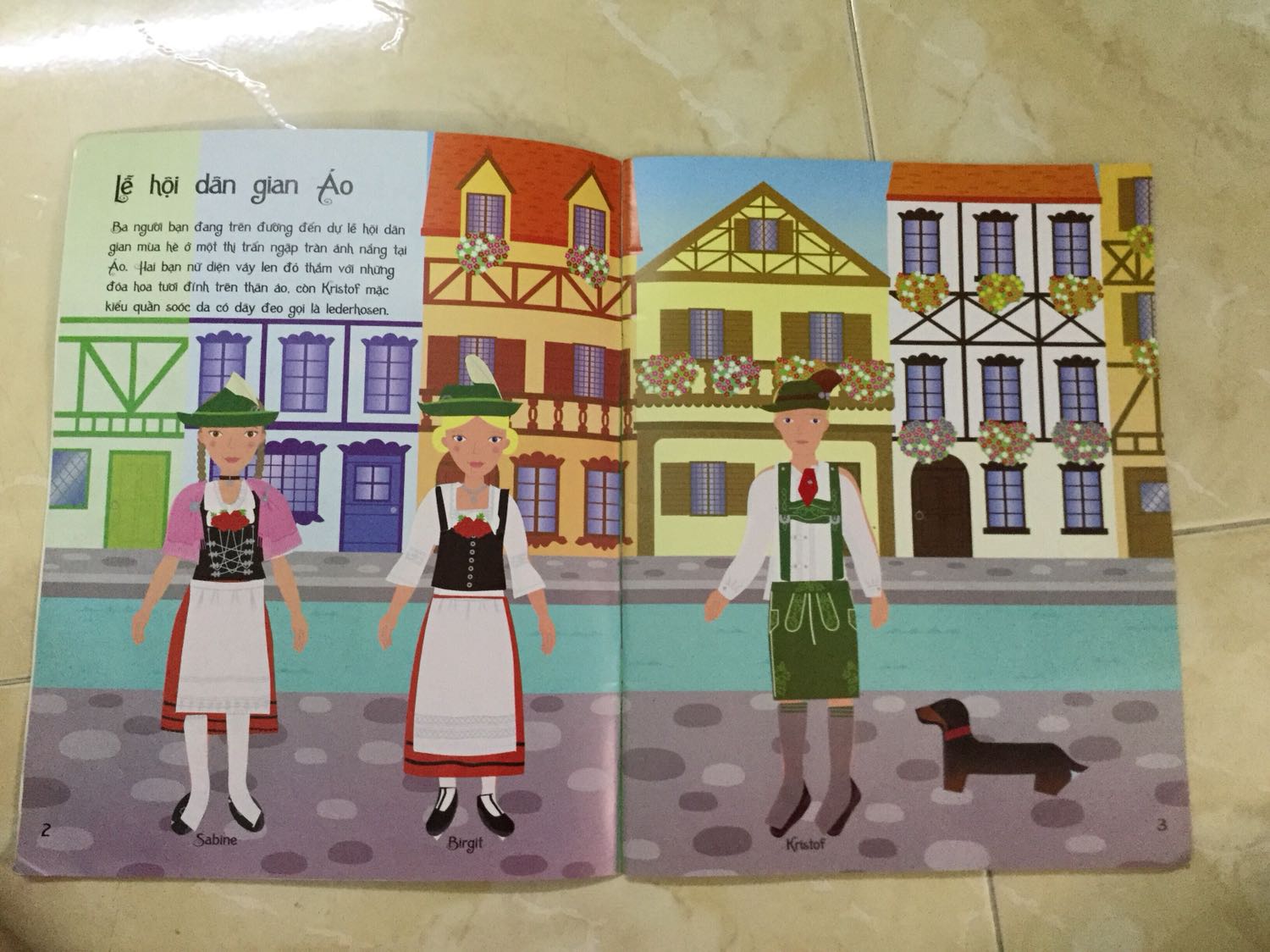 Toi rat thich bo hinh dan nay boc hinh ra de va giao hang rat som du kien thu 4 co ma thu 3 da co r