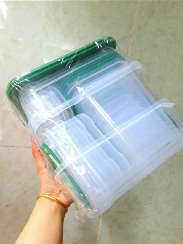 đẹp quá, xuất sắc nha mọi người. hộp k hề bị móp. đựng đc nhiều đồ nhìn tủ lạnh sach đẹp hơn hẳn. Sp chất lượng ok nên mua nhé