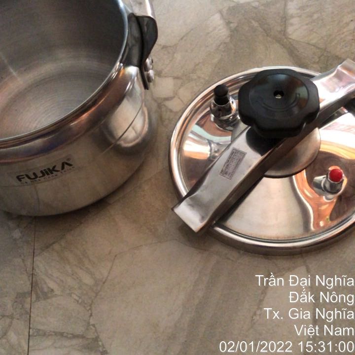 Mới nhận hàng, lắp vào nhưng quai nồi đã bị vỡ rồi. Shop đồng ý gửi bù quai khác.