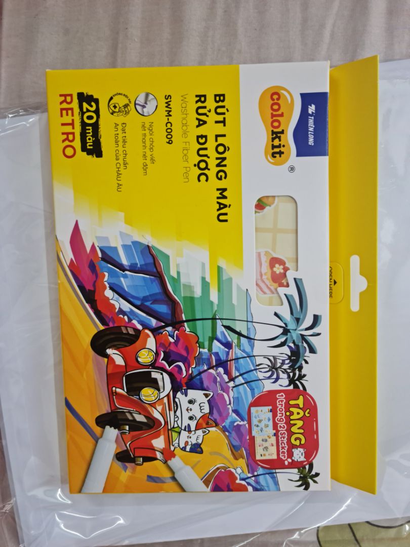 Bút xinh, giống như quảng cáo, nét nhỏ, mực đẹp, không lem.