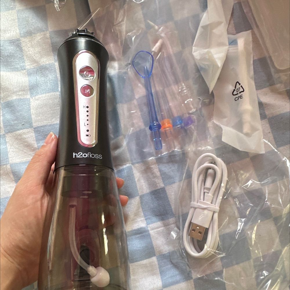 Hàng đẹp, đóng góp siêu nhanh, mới đặt mà ngày hôm sau đã có máy,
Shop tư vấn nhiệt tình lắm. Hỏi gì cũng trả lời.
Ủng hộ ạ