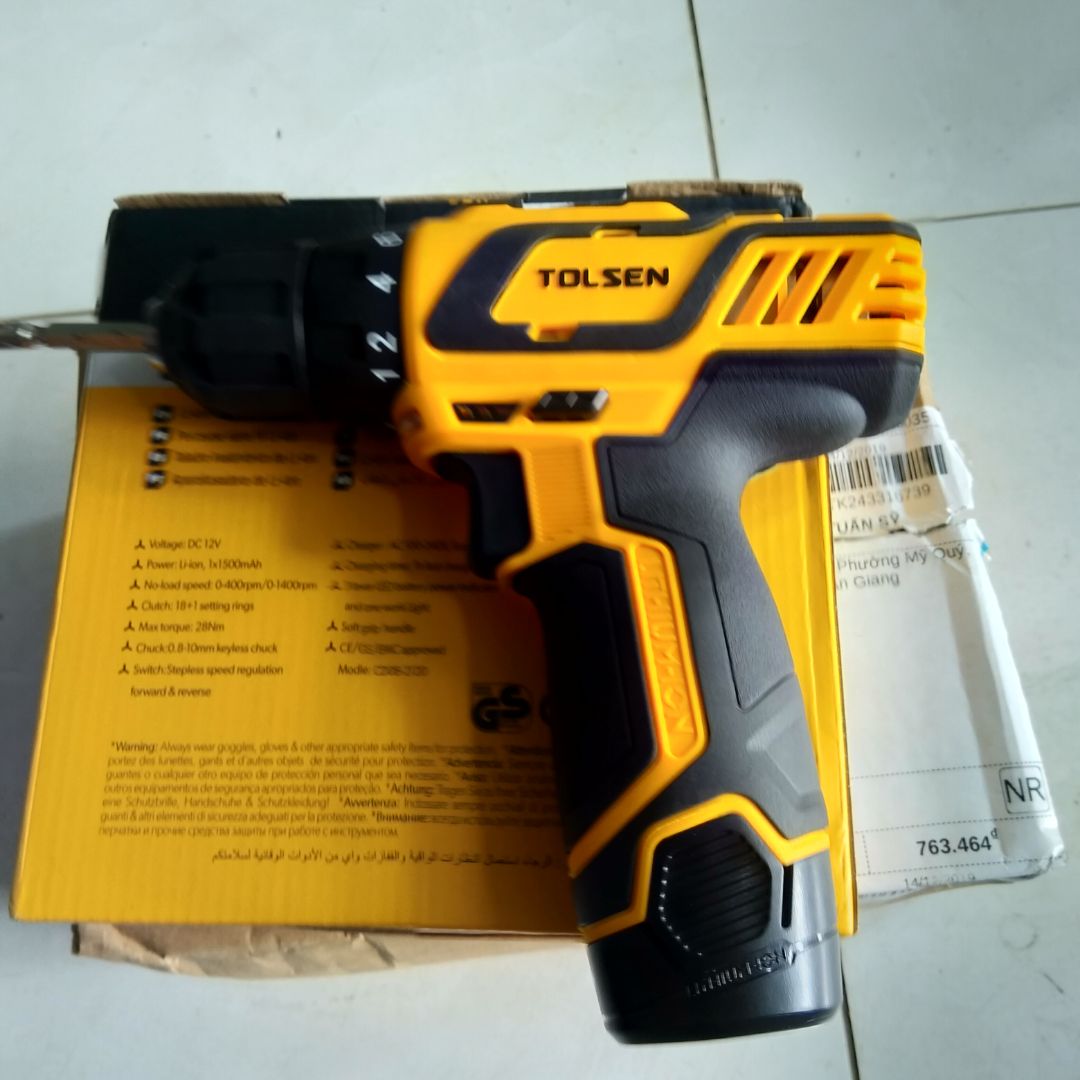 Hàng tốt nhất trong phân khúc giá. Máy rất chắc và mạnh. Bắt vít ok. khoan tường 6li bình thường. Có điều lần nàu tiki giao hơi lâu(như không có hàng sẵn)