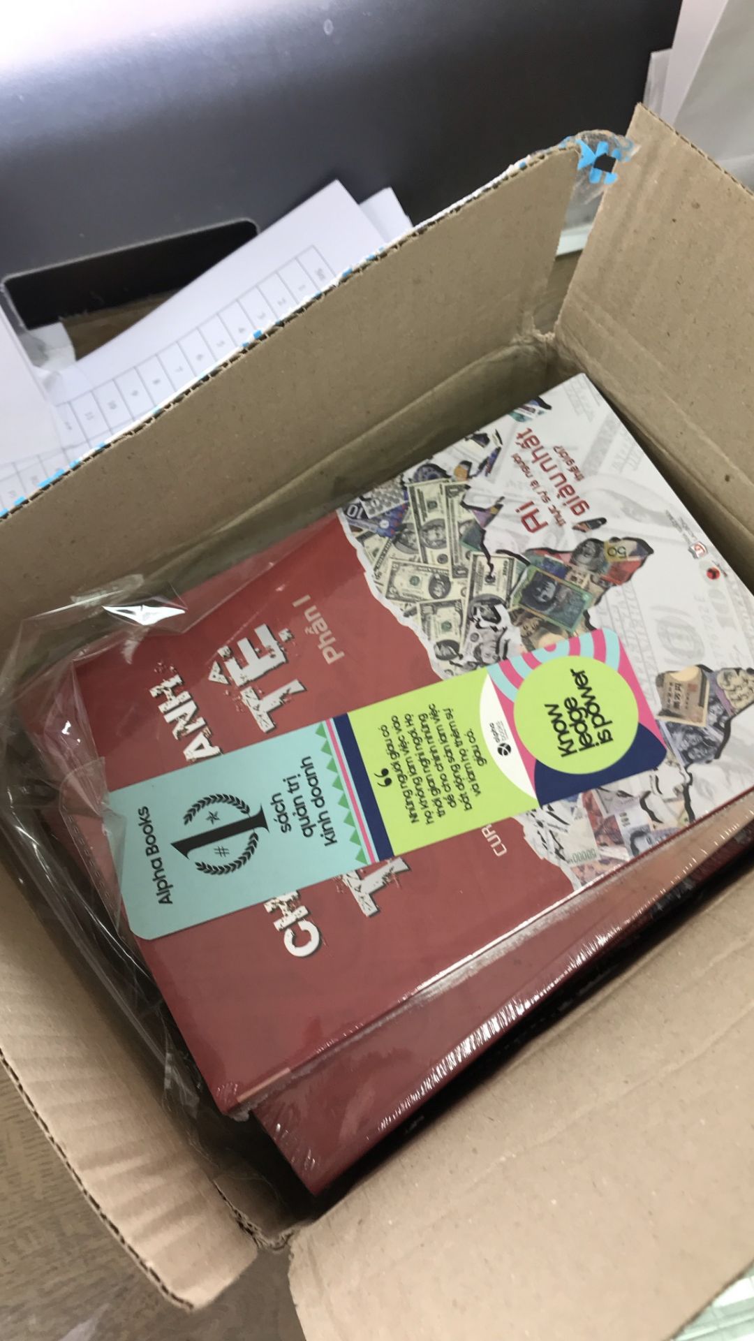 Giao hàng nhanh chóng, đóng gói kỹ càng.