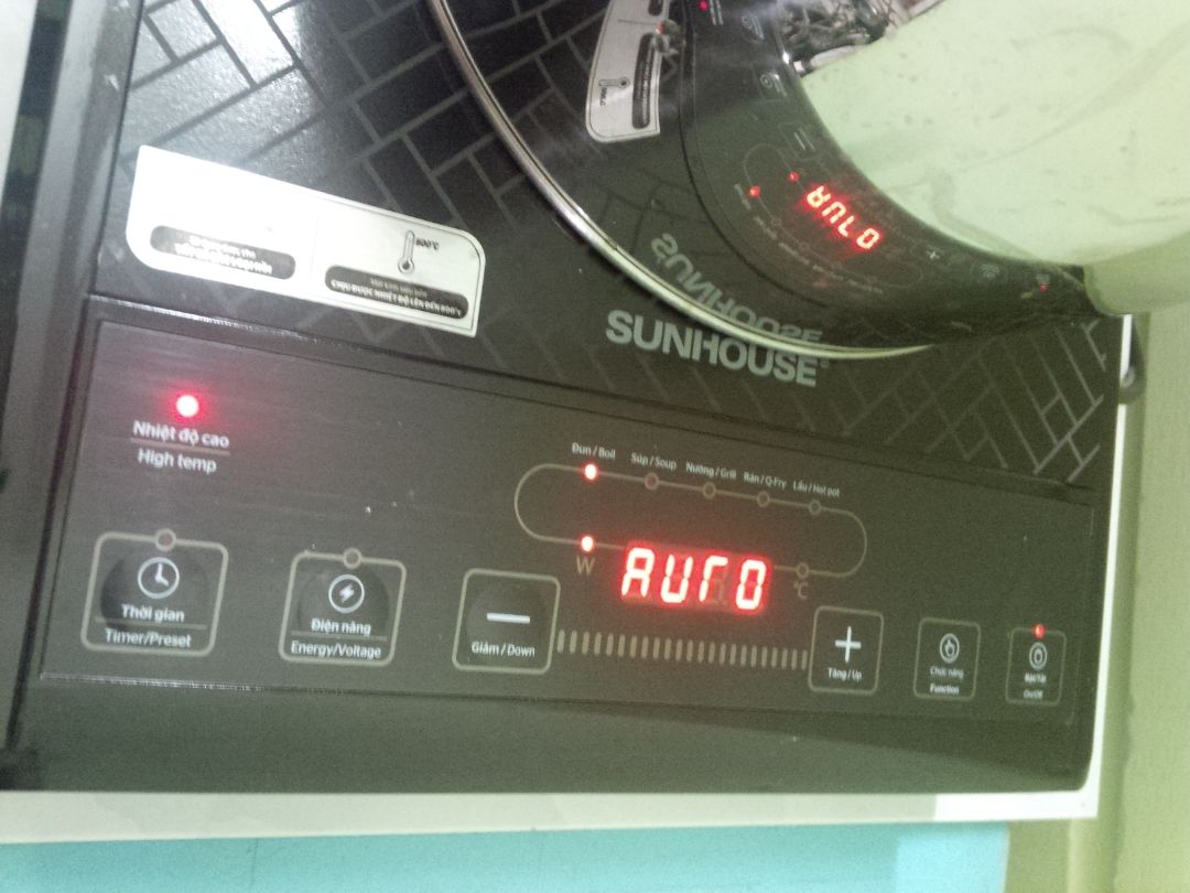 Bếp hồng ngoại Sunhouse hoạt động tốt , sinh nhiệt và giải nhiệt nhanh , bếp không gây tiếng ồn khi đang được sử dụng , nhiều chức năng hữu ích giúp người dùng thuận tiện  trong việc nấu nướng . Hàng giao nhanh , đóng gói bao bì rất kỹ . Cám ơn shop và TIKI . Bếp hồng ngoại Sunhouse hoạt động tốt , sinh nhiệt và giải nhiệt nhanh , bếp không gây tiếng ồn khi đang được sử dụng , nhiều chức năng hữu ích giúp người dùng thuận tiện  trong việc nấu nướng . Hàng giao nhanh , đóng gói bao bì rất kỹ . Cám ơn shop và TIKI .